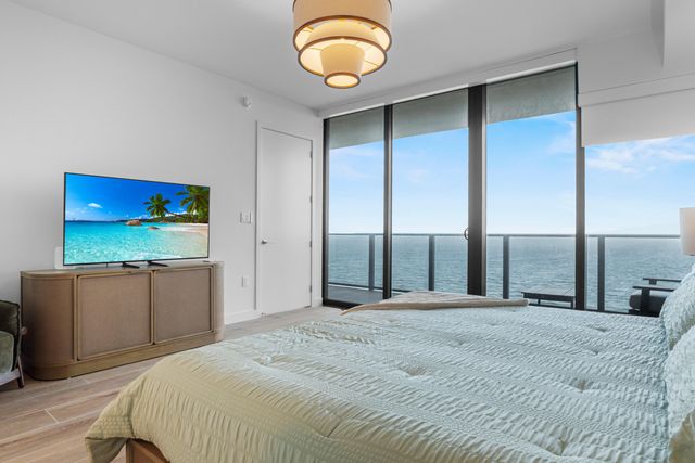900 N Ocean Boulevard 1904, Pompano Beach, FL 33062