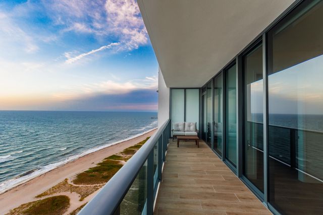 900 N Ocean Boulevard 1904, Pompano Beach, FL 33062