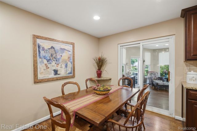 30752 Woodstream Court, Farmington Hills, MI 48334
