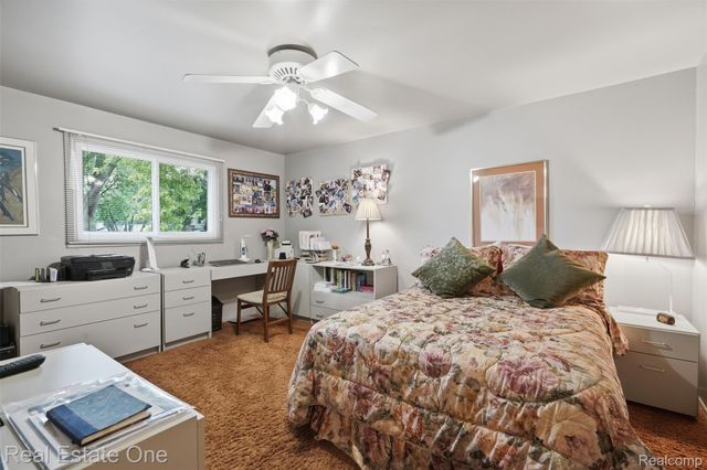 30752 Woodstream Court, Farmington Hills, MI 48334