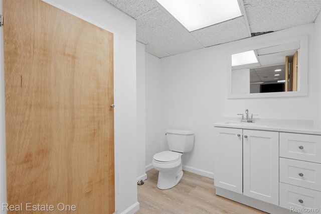 30752 Woodstream Court, Farmington Hills, MI 48334