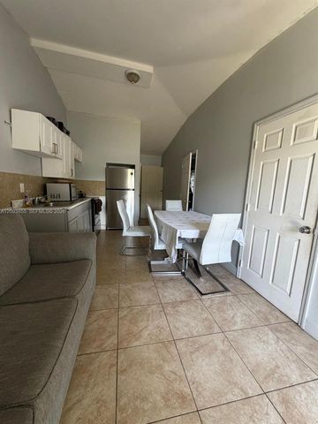 1420 N Andrews Avenue, Fort Lauderdale, FL 33311