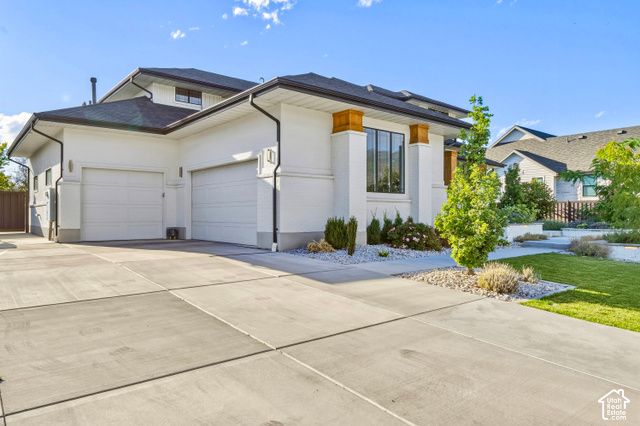 576 S 1450 W, Farmington, UT 84025