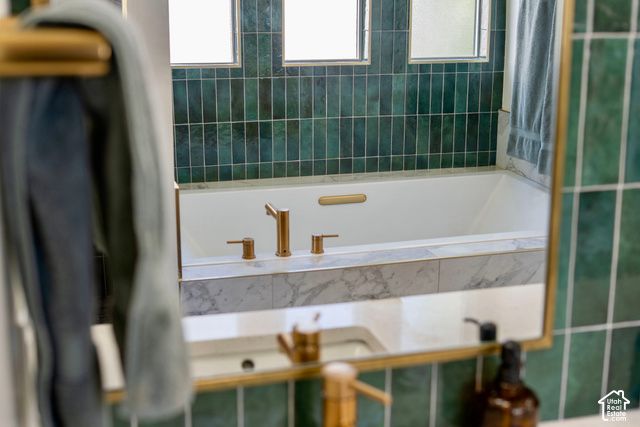 576 S 1450 W, Farmington, UT 84025