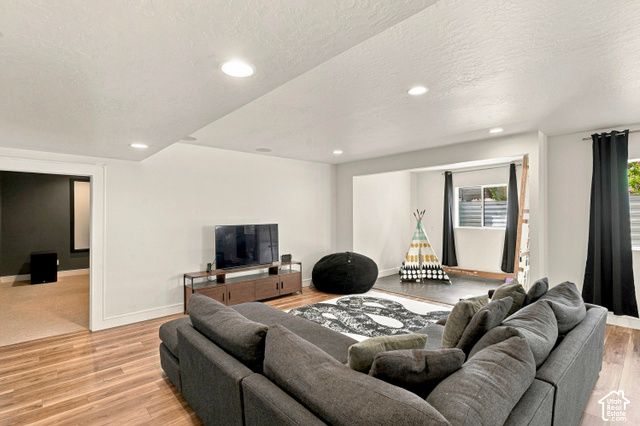576 S 1450 W, Farmington, UT 84025