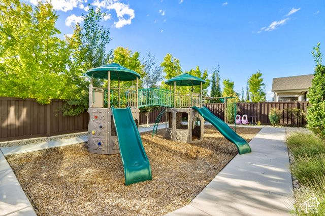 576 S 1450 W, Farmington, UT 84025