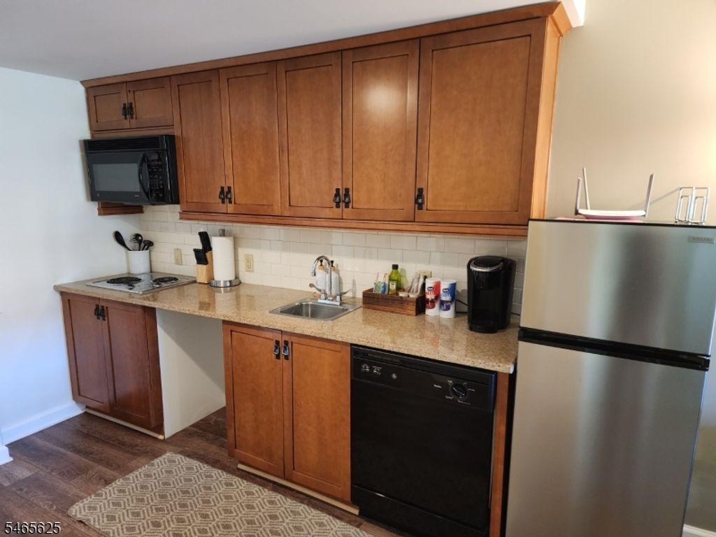 200 State Rt 94 Unit 246 246, Vernon Twp., NJ 07462 — photo 5