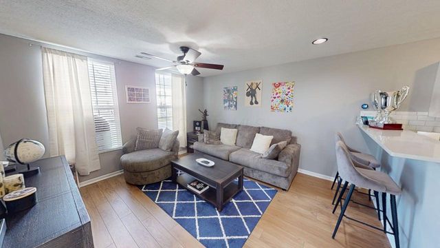 326 Shadbush Drive, Blacklick, OH 43004