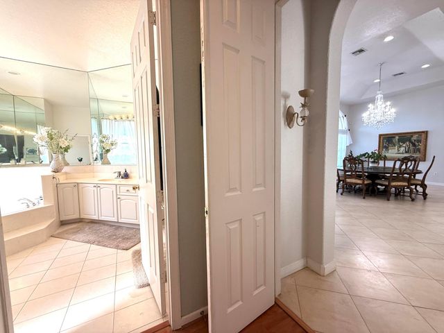 13964 N 69th St Street N, The Acreage, FL 33412