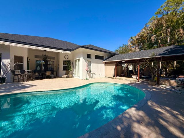 13964 N 69th St Street N, The Acreage, FL 33412