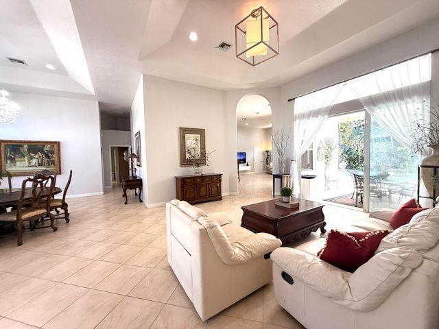 13964 N 69th St Street N, The Acreage, FL 33412