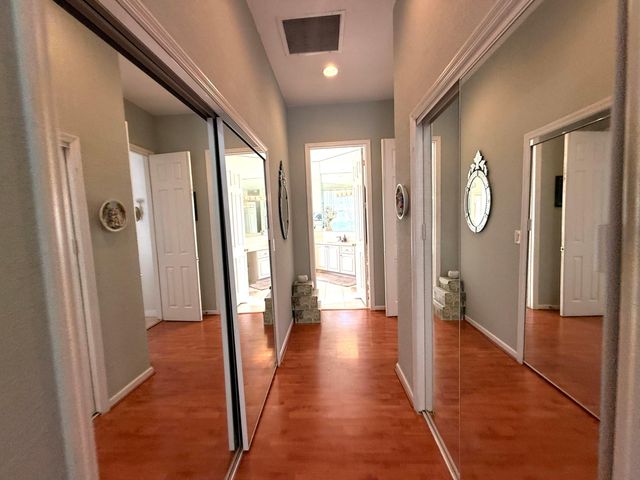 13964 N 69th St Street N, The Acreage, FL 33412