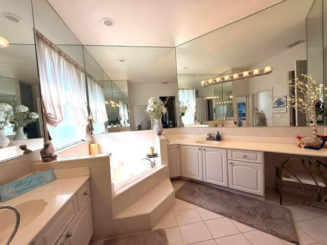 13964 N 69th St Street N, The Acreage, FL 33412