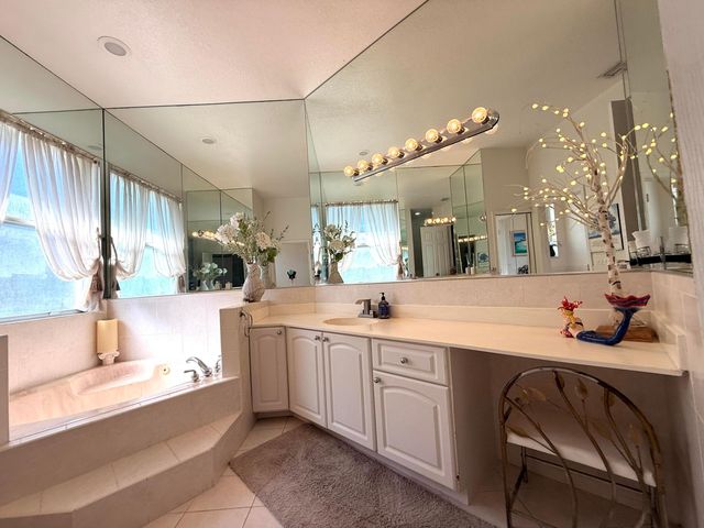 13964 N 69th St Street N, The Acreage, FL 33412