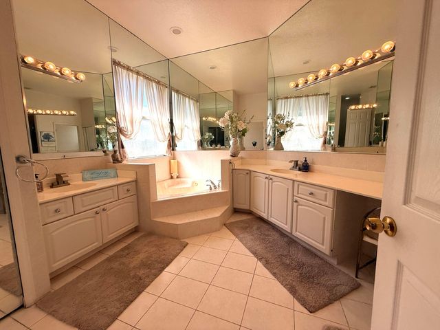 13964 N 69th St Street N, The Acreage, FL 33412