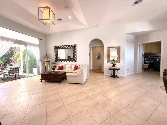 13964 N 69th St Street N, The Acreage, FL 33412