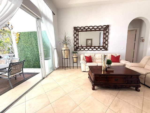 13964 N 69th St Street N, The Acreage, FL 33412