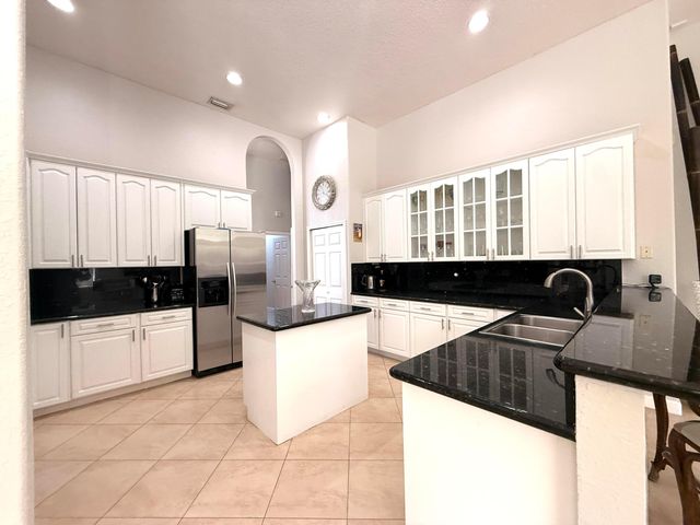 13964 N 69th St Street N, The Acreage, FL 33412