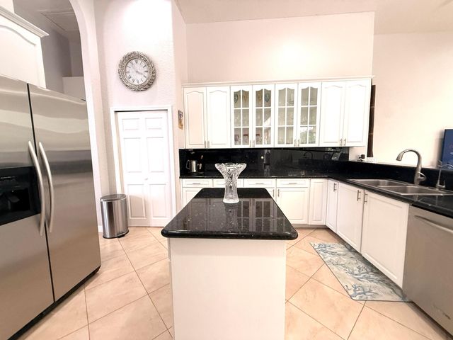 13964 N 69th St Street N, The Acreage, FL 33412