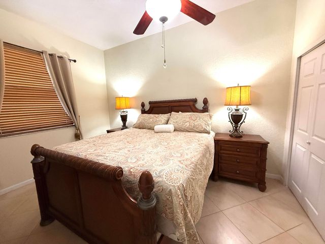 13964 N 69th St Street N, The Acreage, FL 33412