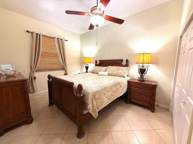 13964 N 69th St Street N, The Acreage, FL 33412