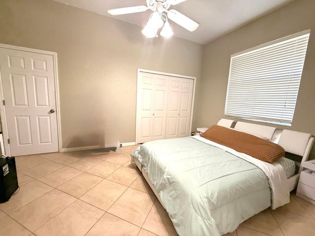 13964 N 69th St Street N, The Acreage, FL 33412