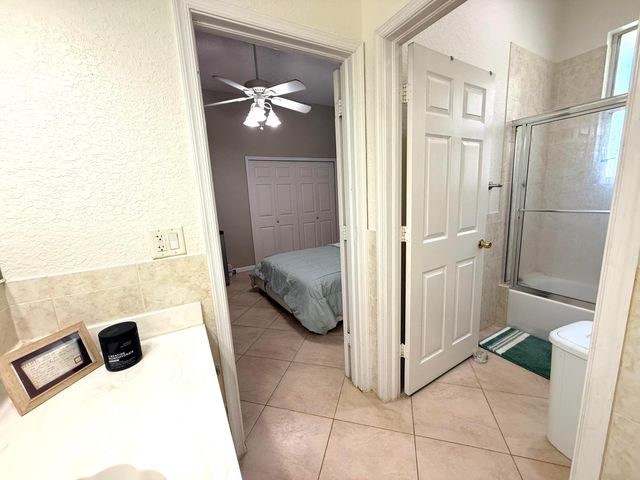 13964 N 69th St Street N, The Acreage, FL 33412