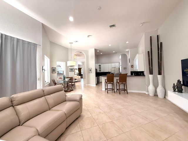 13964 N 69th St Street N, The Acreage, FL 33412