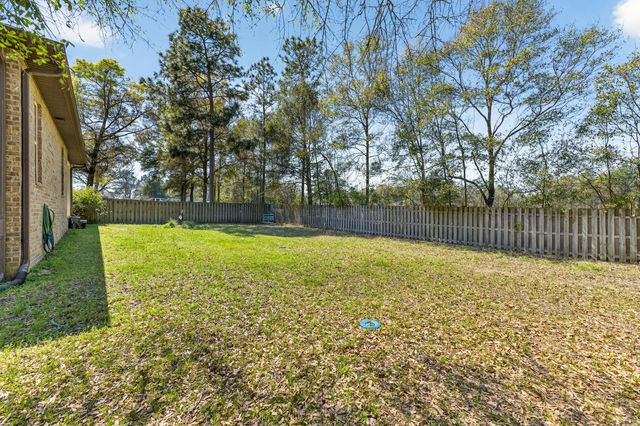 6022 Hidden Valley Road, Crestview, FL 32539