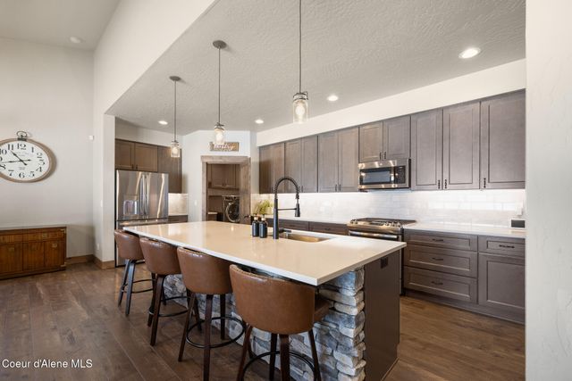 1402 W Wayward CIR, Post Falls, ID 83854