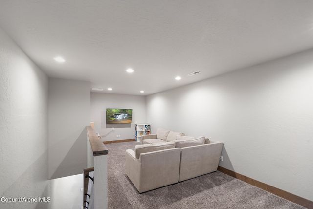 1402 W Wayward CIR, Post Falls, ID 83854