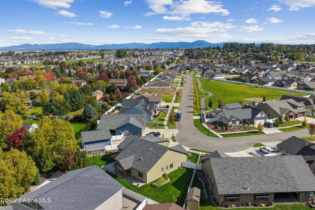 1402 W Wayward CIR, Post Falls, ID 83854