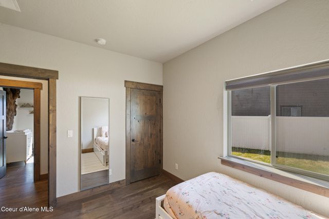 1402 W Wayward CIR, Post Falls, ID 83854