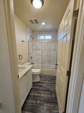 1128 E 28th, Los Angeles, CA 90011