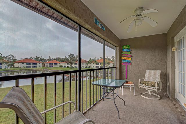 524 PINE HOLLOW CIRCLE 524, Englewood, FL 34223
