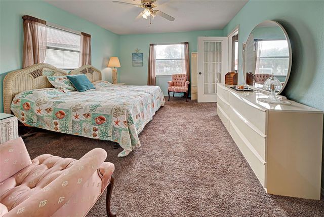 524 PINE HOLLOW CIRCLE 524, Englewood, FL 34223