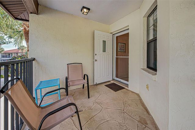 524 PINE HOLLOW CIRCLE 524, Englewood, FL 34223