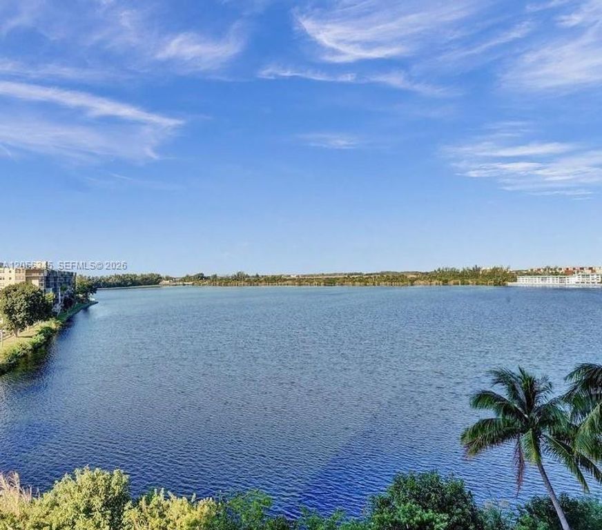 1301 NE Miami Gardens Dr PH11W, Miami, FL 33179