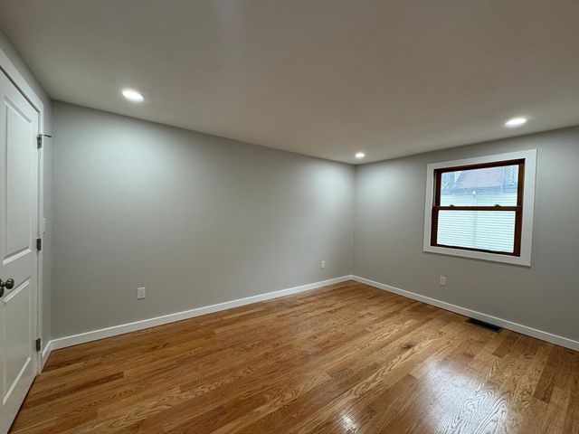41 Ashford St 41, Boston, MA 02134