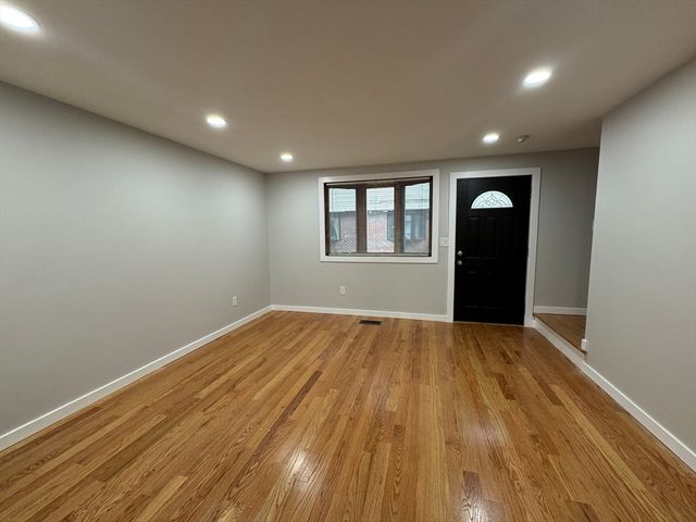 41 Ashford St 41, Boston, MA 02134