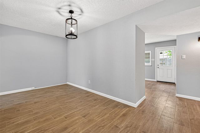 9231 Baronsmede Drive, Houston, TX 77083