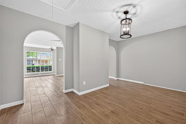 9231 Baronsmede Drive, Houston, TX 77083