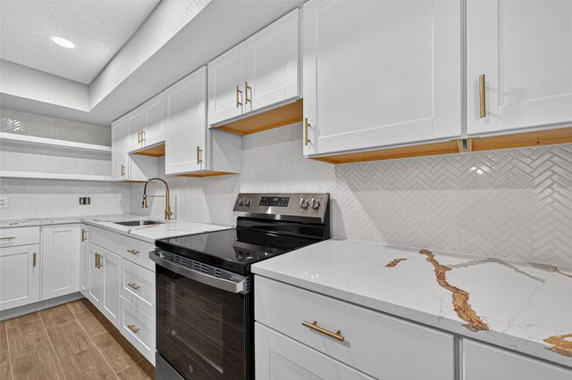 9231 Baronsmede Drive, Houston, TX 77083