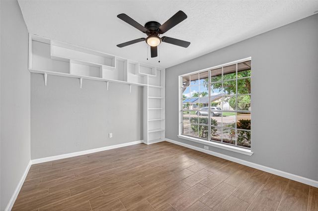 9231 Baronsmede Drive, Houston, TX 77083