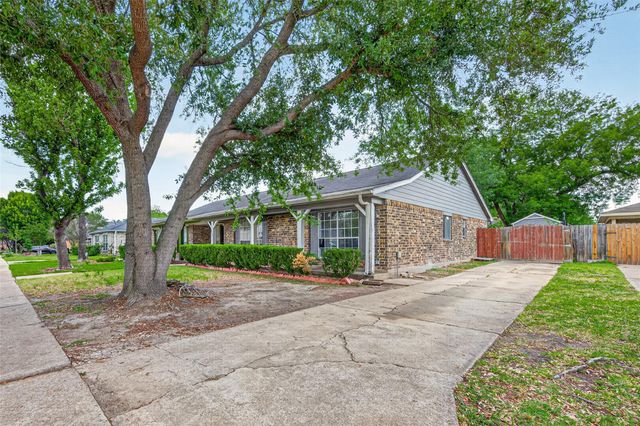 9231 Baronsmede Drive, Houston, TX 77083