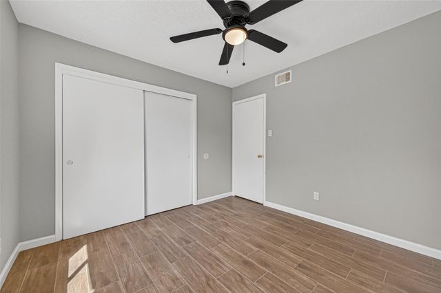 9231 Baronsmede Drive, Houston, TX 77083