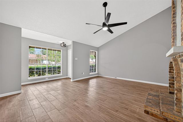 9231 Baronsmede Drive, Houston, TX 77083