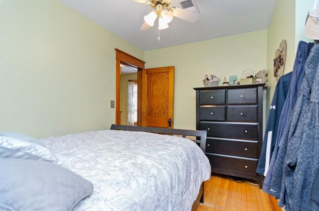 113 E BEACON AVENUE, New London, WI 54961
