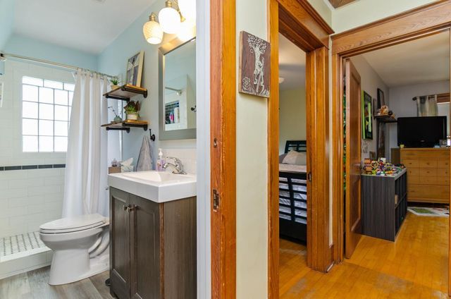 113 E BEACON AVENUE, New London, WI 54961