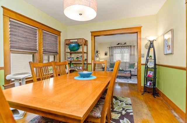 113 E BEACON AVENUE, New London, WI 54961